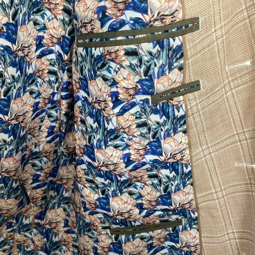 Plaid Suit Set - Picture 11 of 16